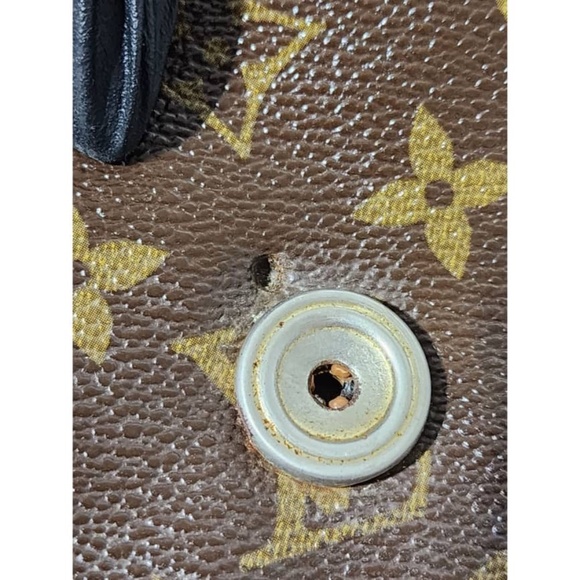 Louis Vuitton 1992 Monogram Bordeaux Crossbody Bag - Picture 12 of 16